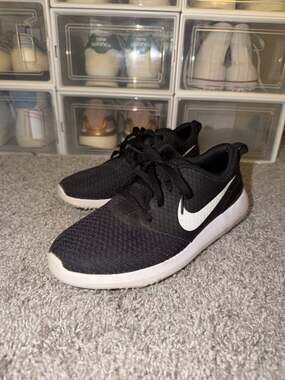 Nike Women's Roshe G Golf Shoes Black White CD6066-001 Size 8